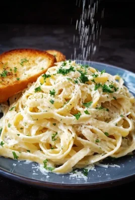 Fettuccine Alfredo