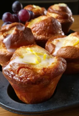 Sparkling Grape Juicecas Portuguese Popovers
