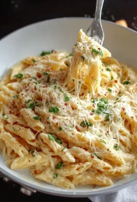 One Pot Creamy Garlic Pasta (Just 20 Minutes!)