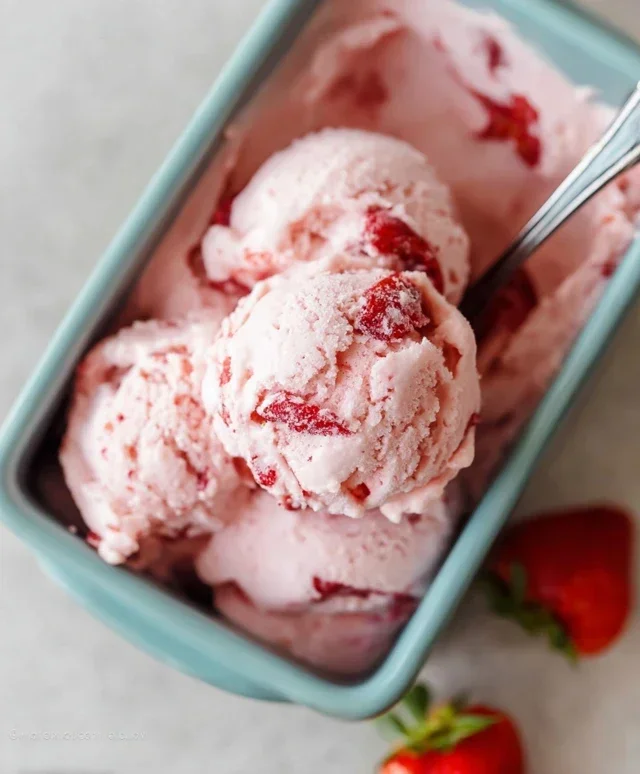 Homemade Strawberry Ice Cream