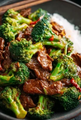 Chinese Beef and Broccoli (牛肉炒西兰花)